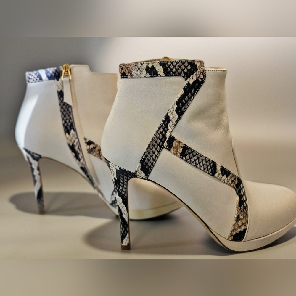 Elizee Snakeskin-Trim Ankle Booties EU 40 Luxe Statement Heels Ivory Python